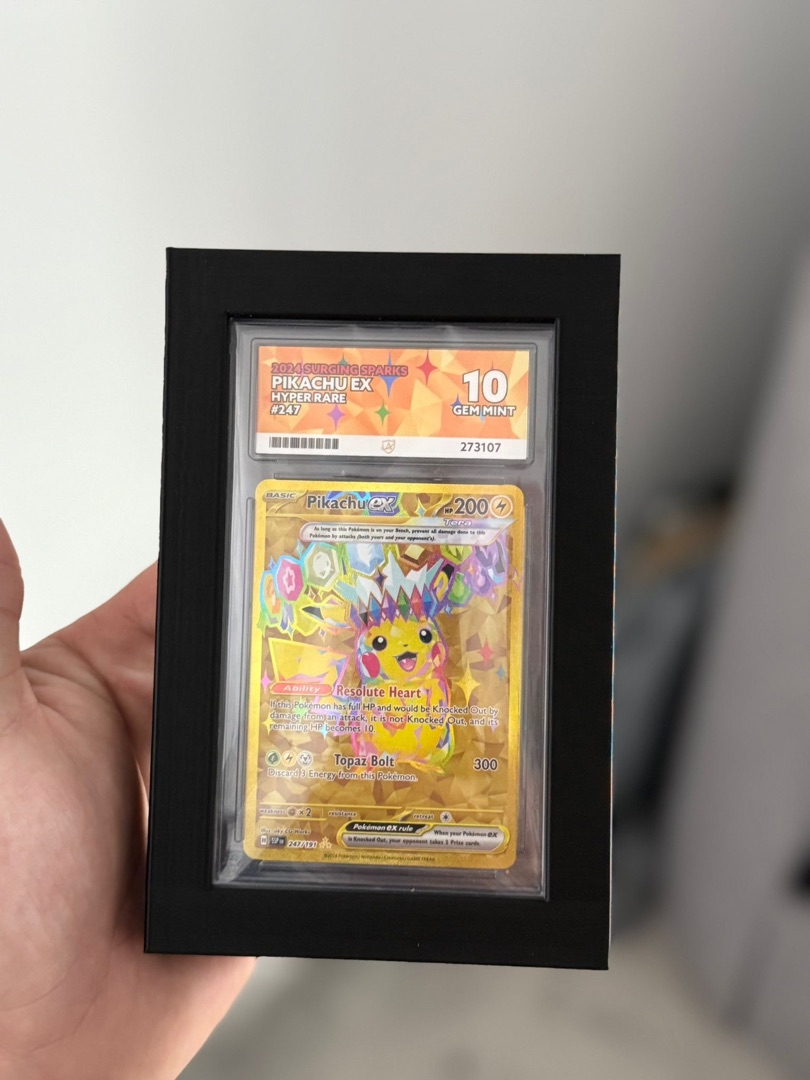 Card display frame with card inserted